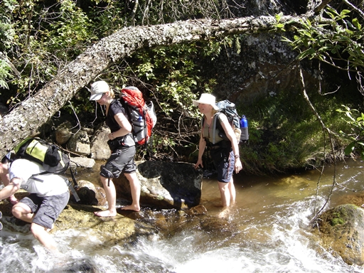 Vi passerer et mindre vandl�b - Drakensberg