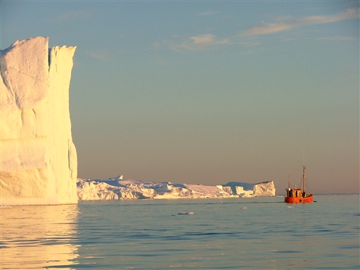 Midnight sail at the mouth of the Kangia Icefiord 