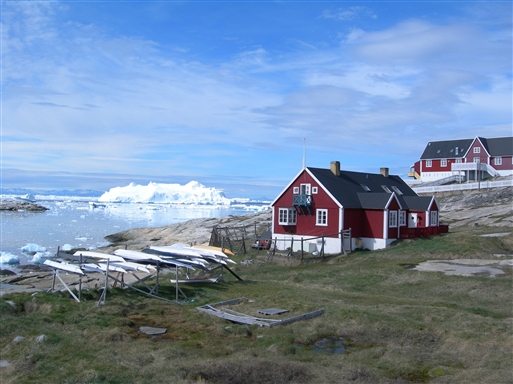 Houses located near the shore of the Disko Bay