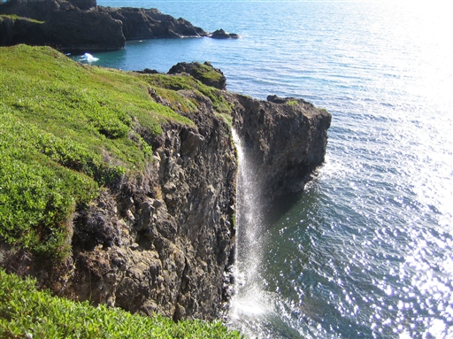 Impressive waterfalls at Kuanit