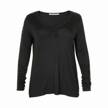 STUDIO TRINE T-SHIRT 061915