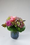 Hortensia buket med roser.