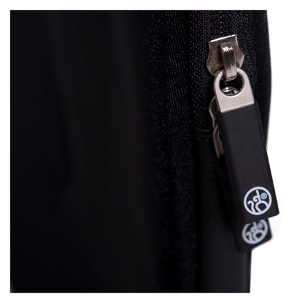 Adax Neopren pc sleeve 18,3