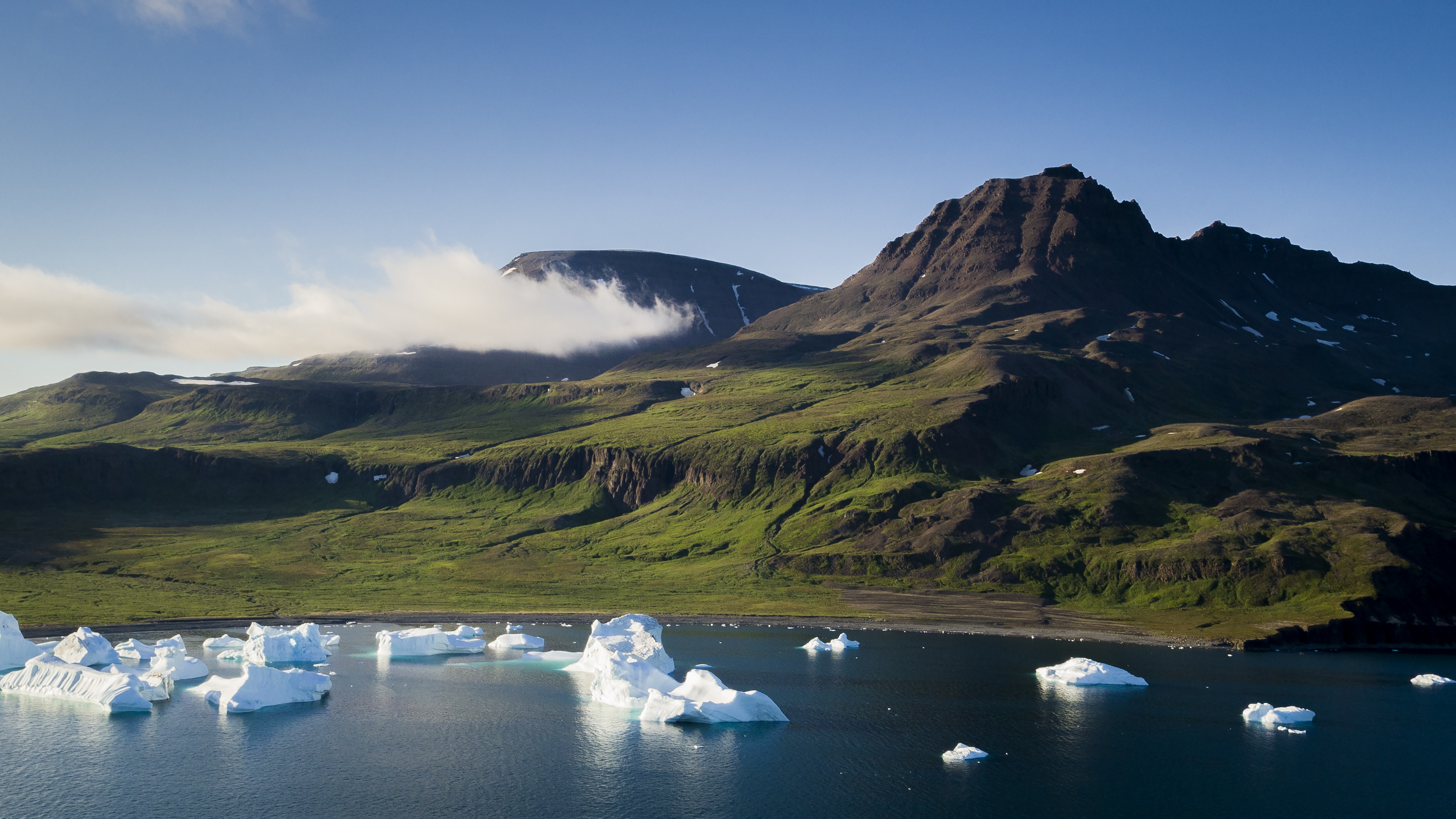 day-trip-to-qeqertarsuaq