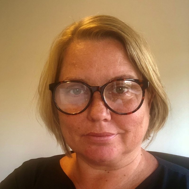 Pia Jensby, Farmakonom