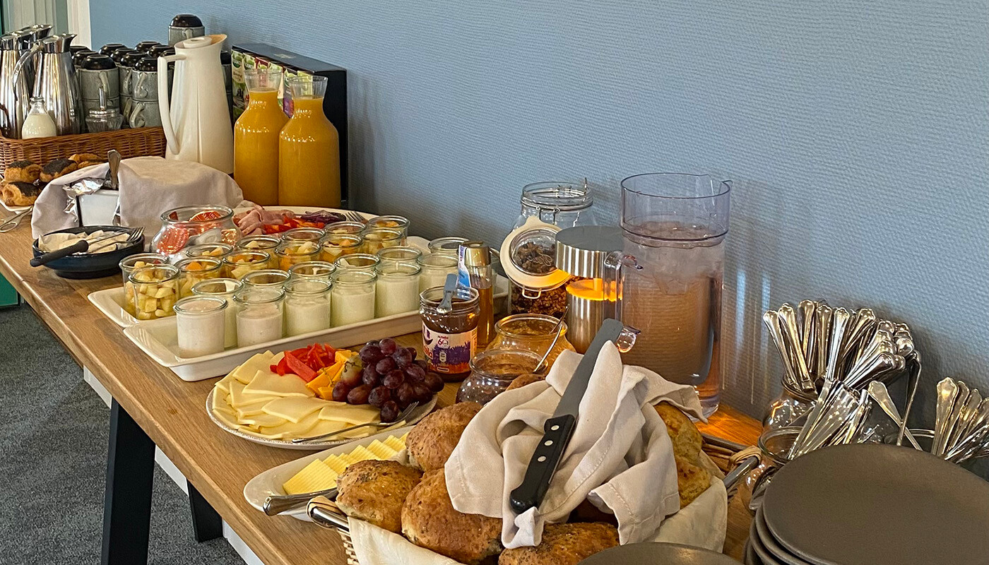 Morgenbuffet på hotellet