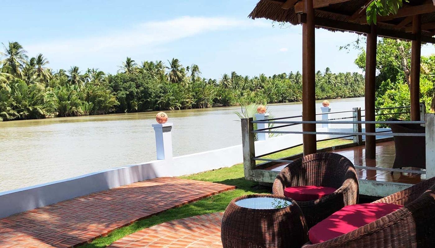 Coco Riverside Lodge