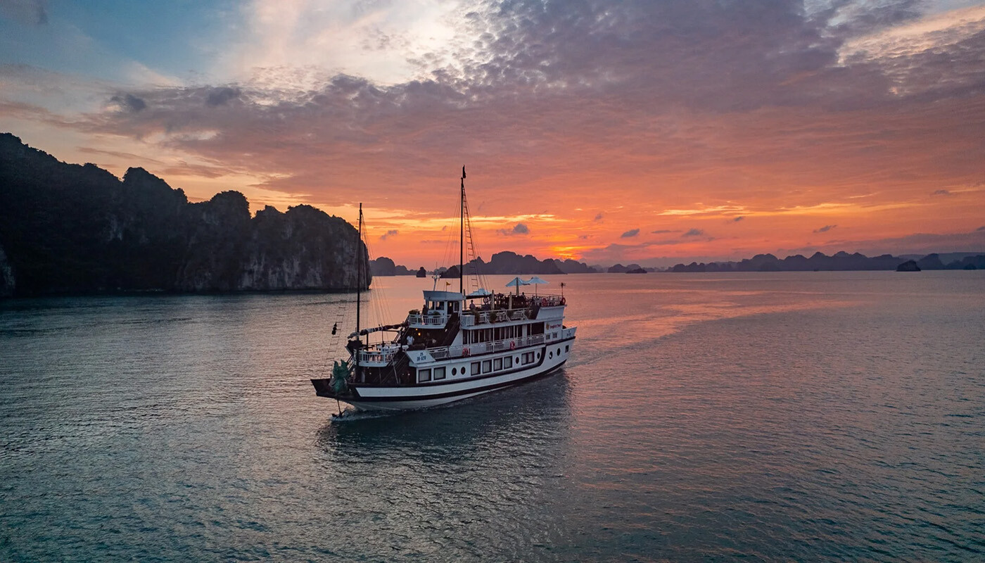 Indochina Junk