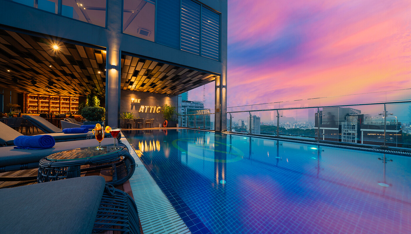 Northern Charm Hotel - Rooftop pool
