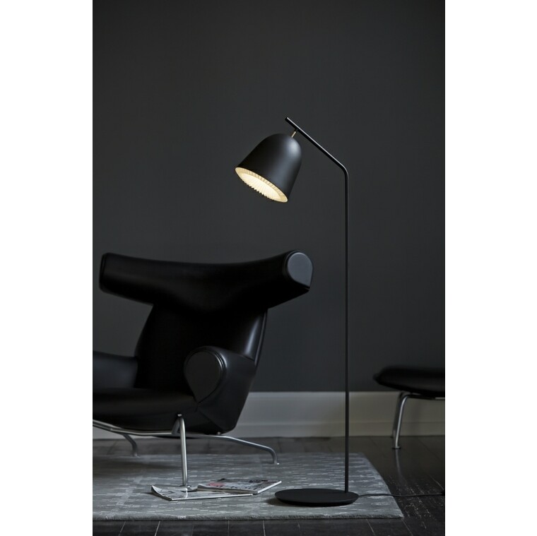 Oprigtighed Vend om Jeg tror, ​​jeg er syg Caché Floor Lamp Black - Le Klint - Buy online