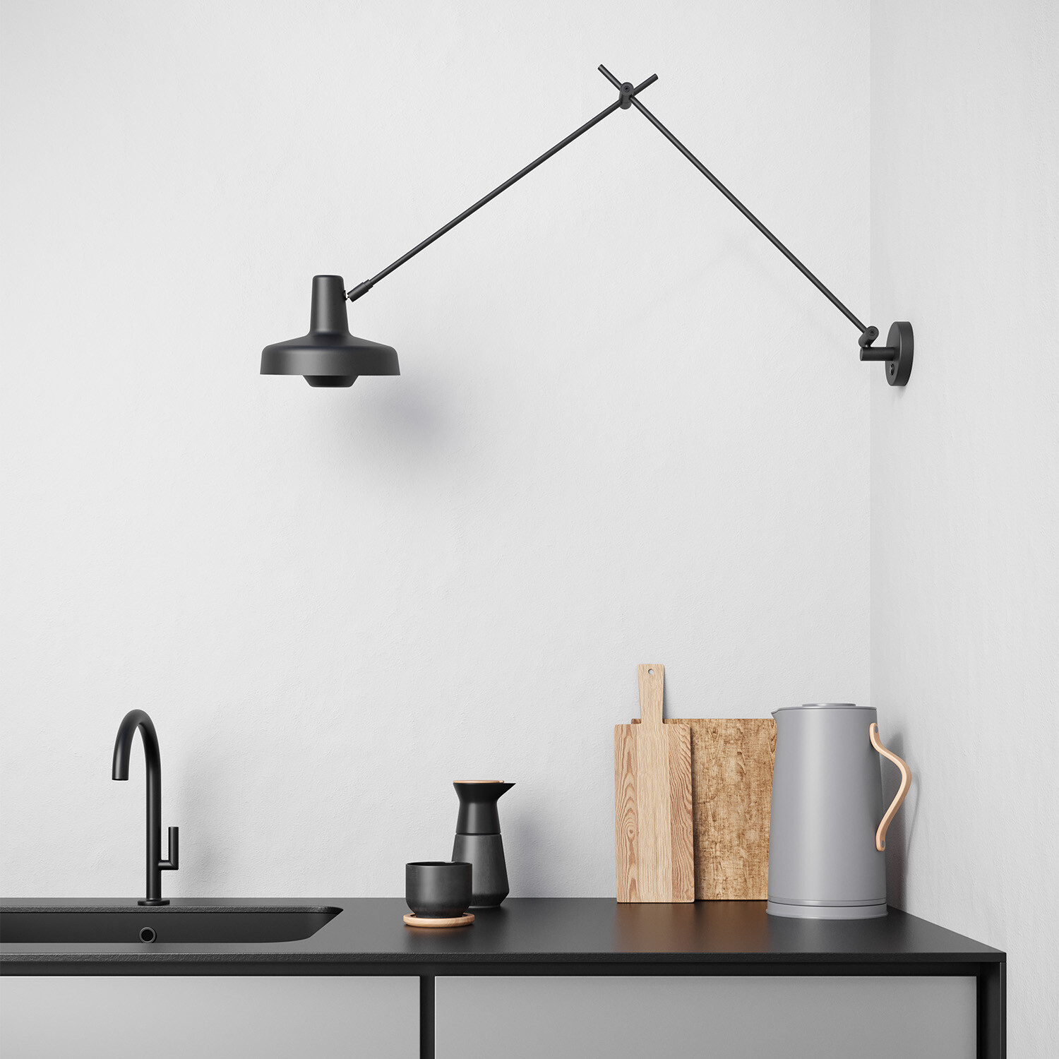 knude værtinde kugle Arigato Wall Lamp Long w/Cable Black - Grupa - Buy online