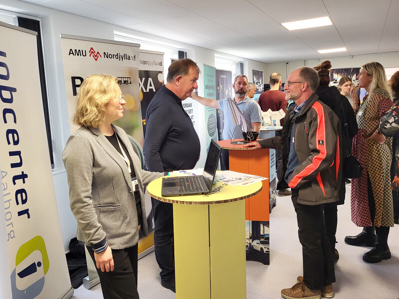 1_20221108_105014_Stand_med_Dorthe_Erik_Bo
