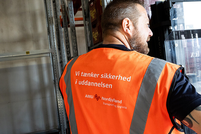 17-web_truck__(1)_(2)