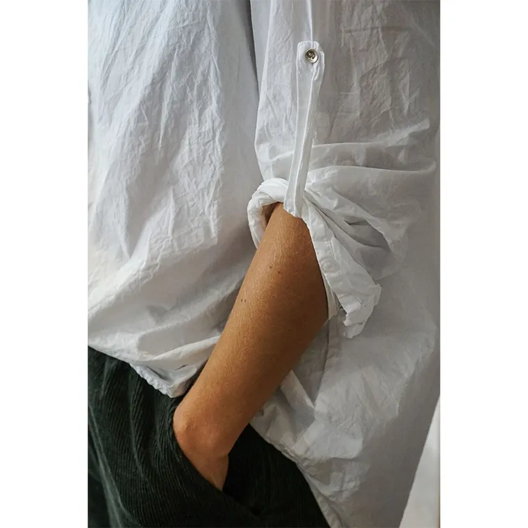 Aiayu Skjorte i hvid casual design | Luxo