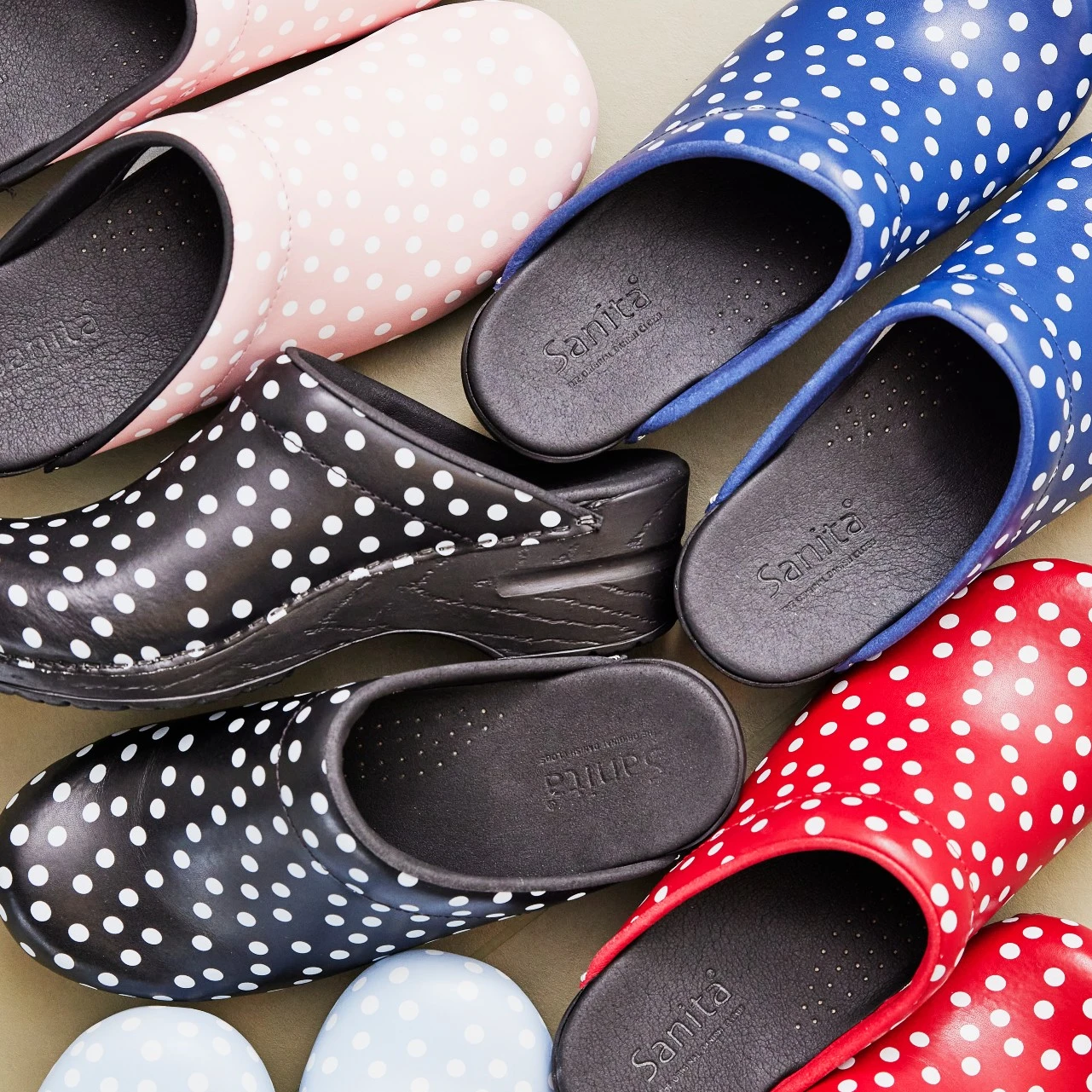 Sanita slippers top