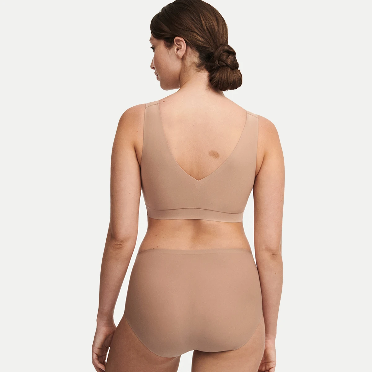 LINGERIE • CHANTELLE SOFT STRETCH PADDED TOP, BEIGE / NUDE • Price