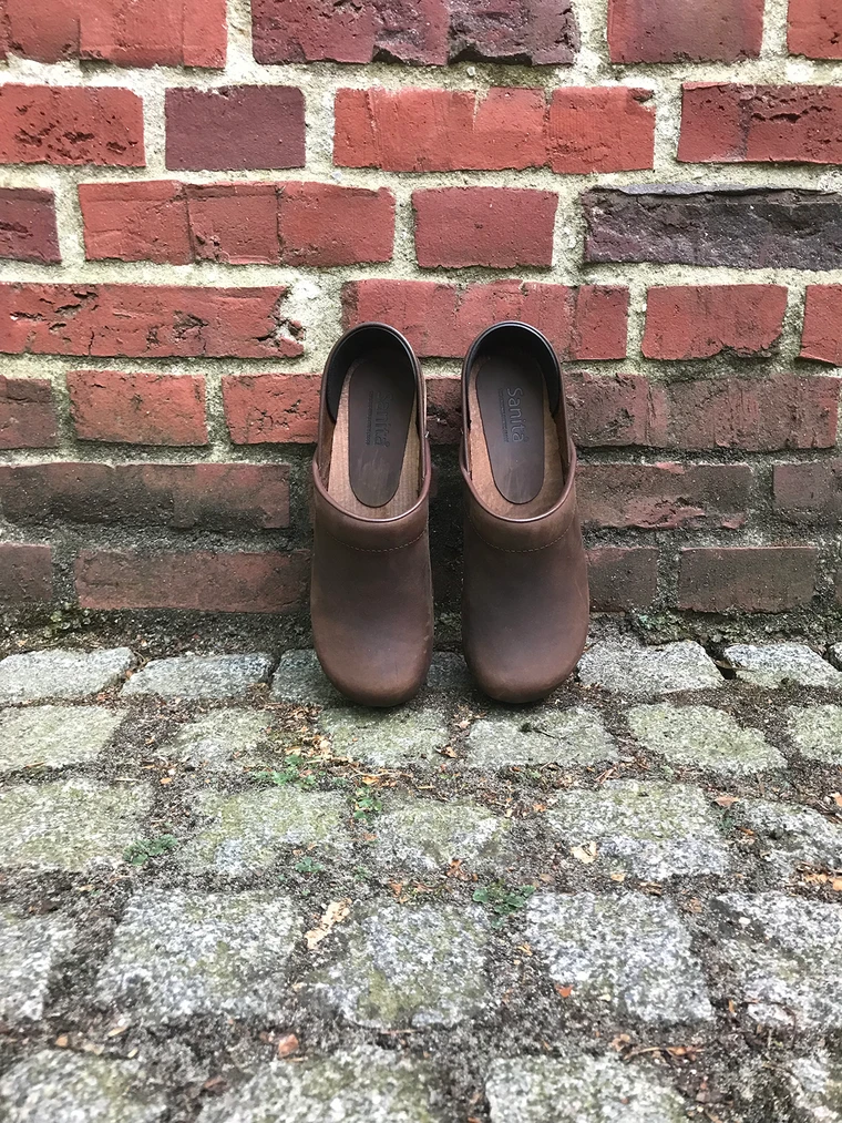 Sanita julie clog discount