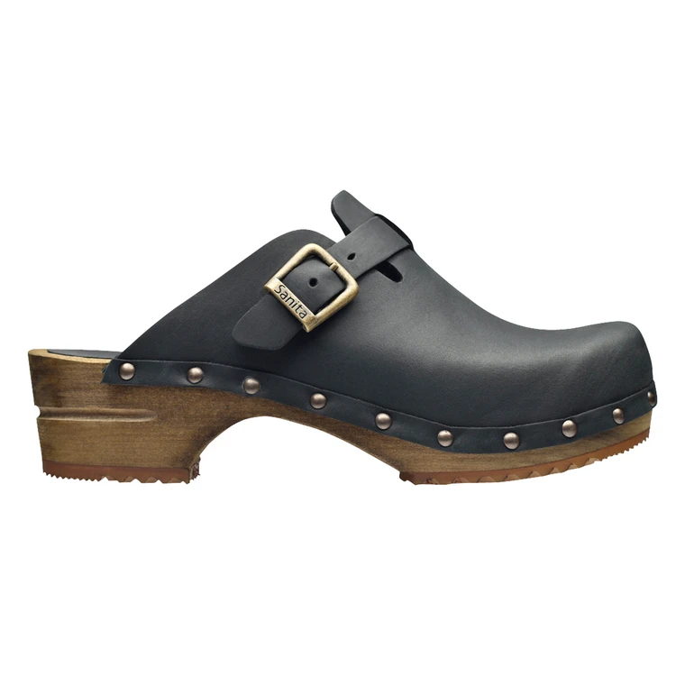 Sanita clogs 40 outlet