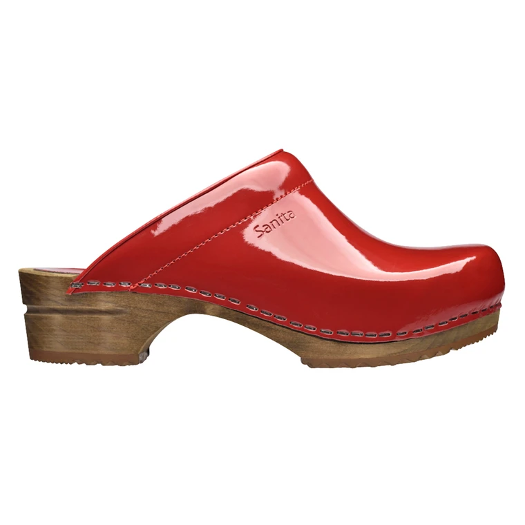 Sanita Classic Patent Clogs 457012 4 Red Price 74.9 Sanita
