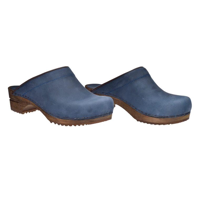 sanita wide width clogs