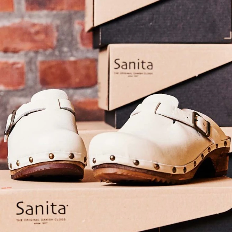 Clogs from Sanita for ladies. Buy pretty and practical clogs here