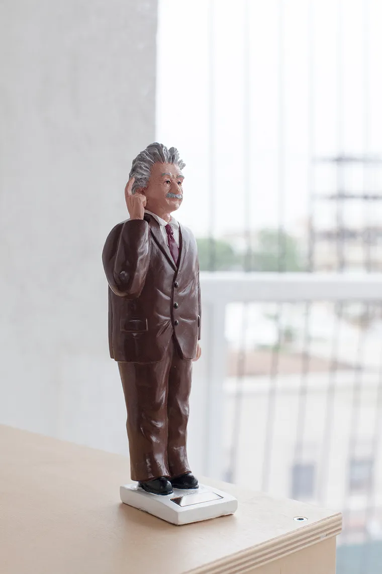 Kikkerland Einstein Solare - Statuina Divertente Che Pensa Con L'energia Del Sole - Foto 5