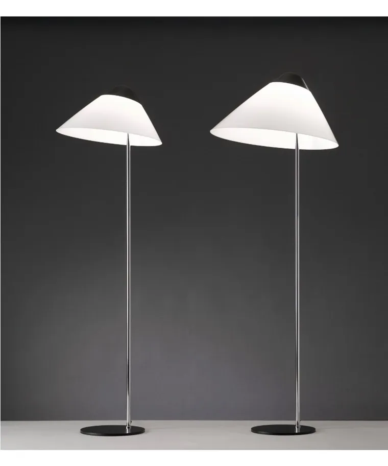 Hvad er der galt kan opfattes fiktiv Opala standerlampe | Køb gulvlampen af Hans J. Wegner