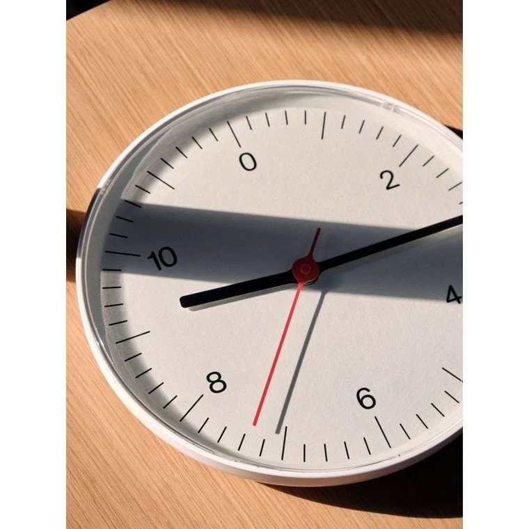 Amazon.co.jp: HAY ヘイ テーブルクロック 置き時計 White 130mm