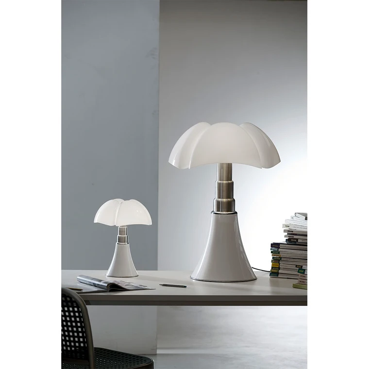 MINIPIPISTRELLO CORDLESS Lampe de table sans fil By Martinelli Luce