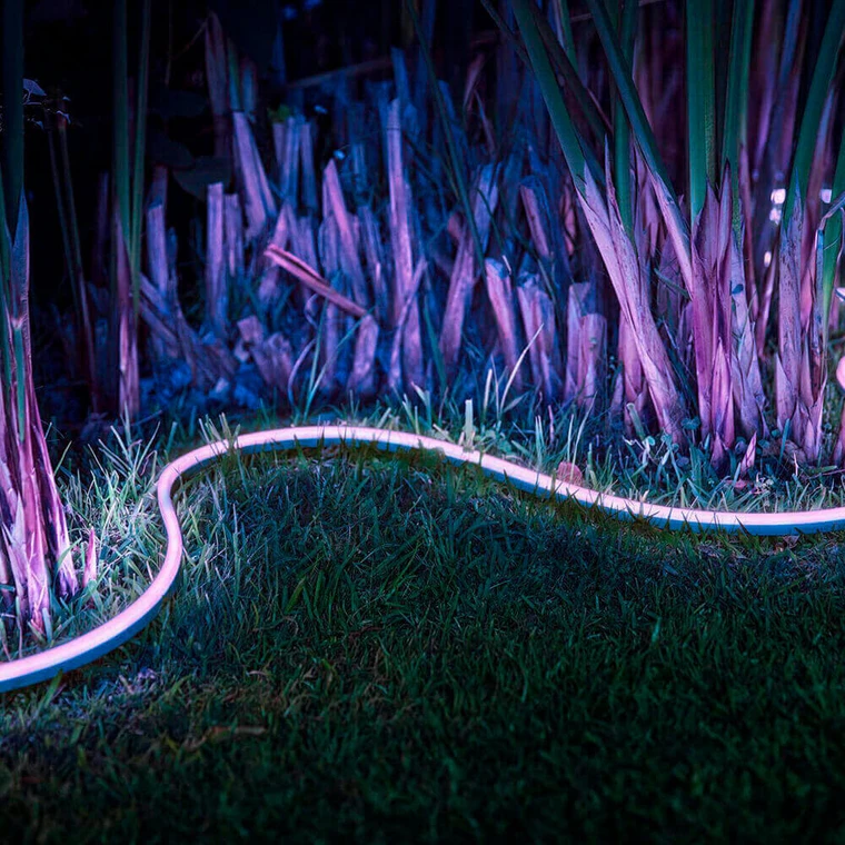 Hue Outdoor Lightstrip 5m White/Color Amb. - Philips Hue - Buy online