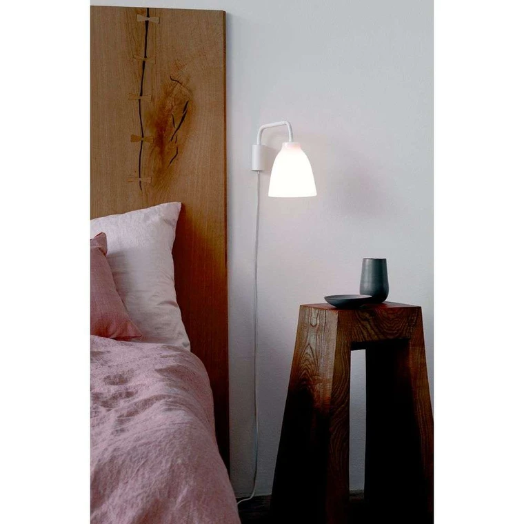 Caravaggio read top wall lamp