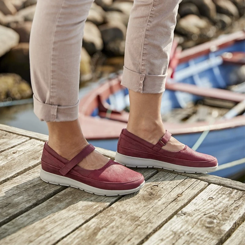 Køb flotte New Feet damesko med OrthoStretch på mitliv.dk