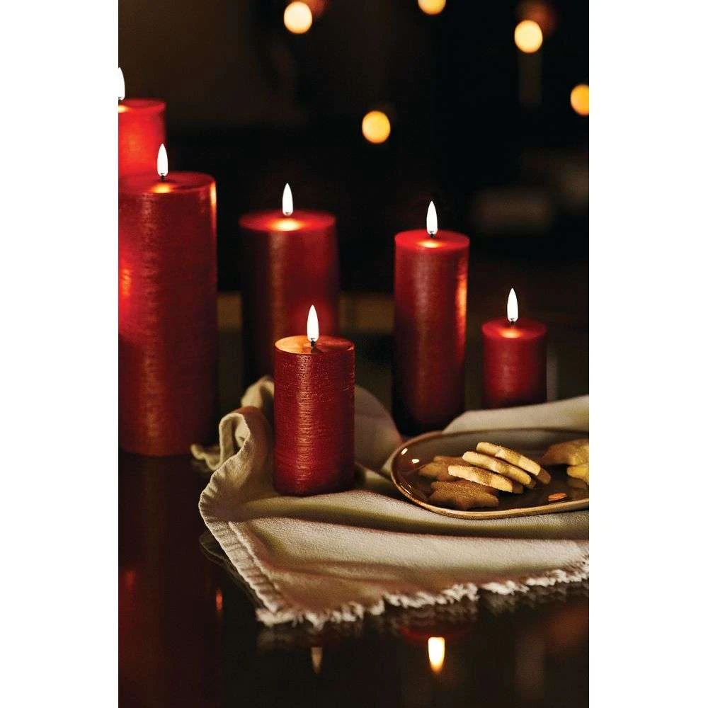 Pillar Candle LED 7,8 x 15,2 cm Rustic Carmine Red - Uyuni Pillar Candle LED 7,8 x 15,2 cm Rustic Carmine Red - Uyuni