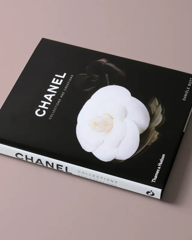 Chanel bog | Køb Chanel bøger fra New her