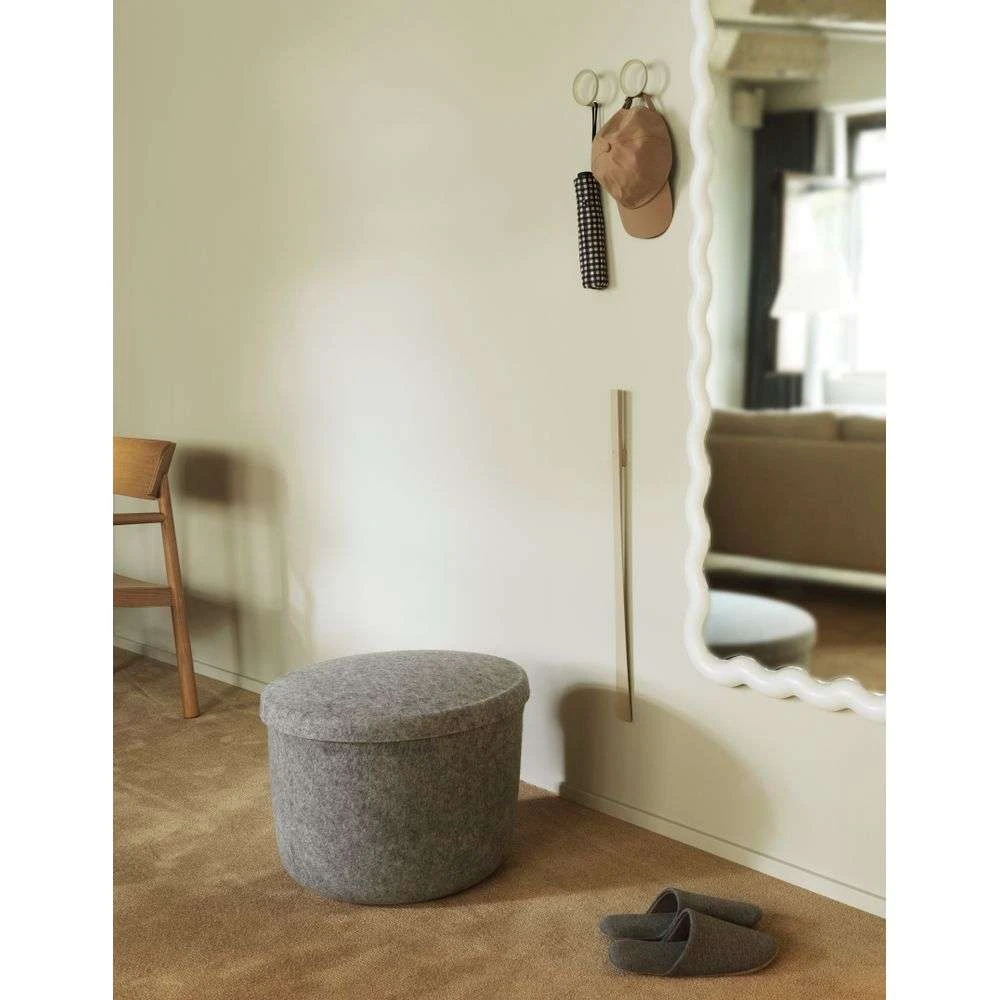 Small floor 2025 pouf