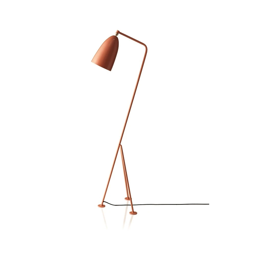 Parametre Klappe Ark Gräshoppa Floor Lamp Vintage Red - GUBI - Buy online