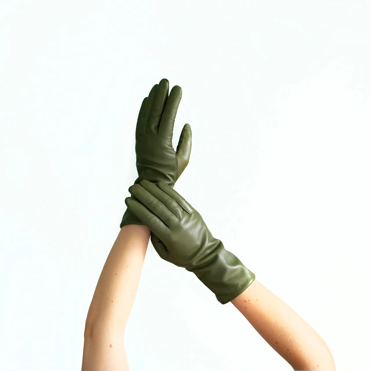 Syndicate thespian koncept Randers handsker | Køb for at holde dine hænder varme - Helm