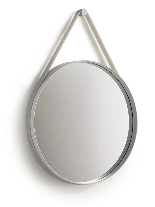 Firkantet Adnet spejl | Køb spejlet fra Gubi