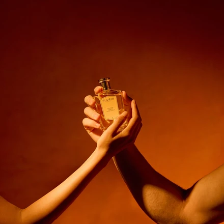 Fragrance Sample of 'Golden Amber' in 2 ml. from Floris