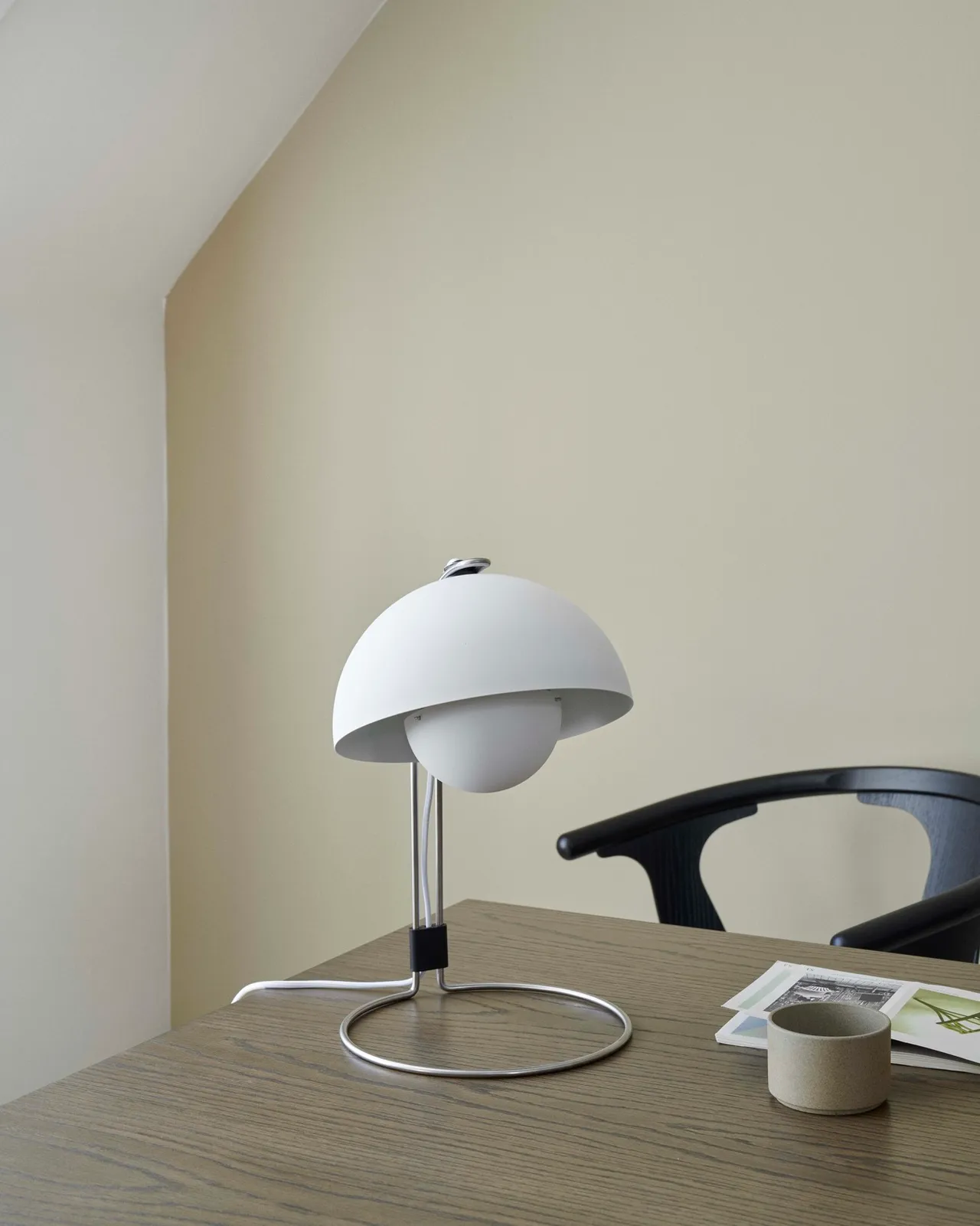 smid væk fersken I første omgang Flowerpot bordlampe | Køb Verner Panton VP4 lampe her