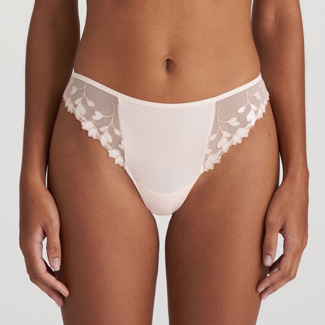MARIE JO LEDA STRING, LYSERØD