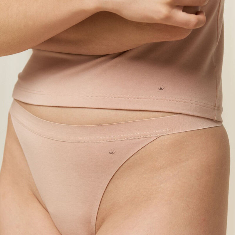 TRIUMPH SMART NATURAL BRAZILIAN STRING, NUDE