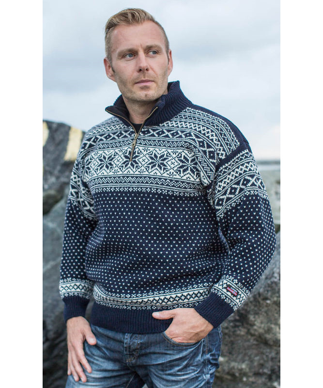 Se Norwool norsk sweater (Navy, XL) hos Specialbutikken