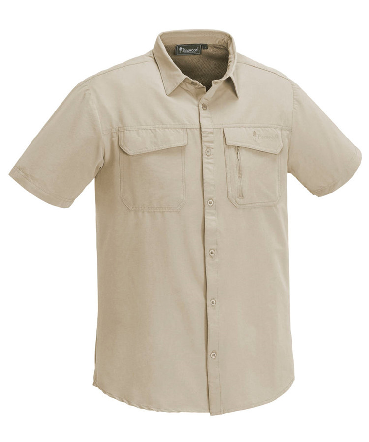 Se Pinewood Namibia Travel skjorte (Sand, L) hos Specialbutikken