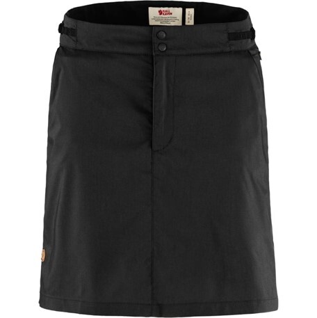 Se Fjällräven Abisko Hike Skort Womens, Black hos Specialbutikken