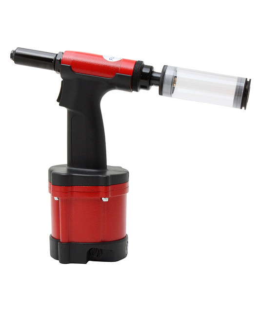 Blindnittepistol med vacuum, nitte kapasitet 2,4 - 6,4 mm