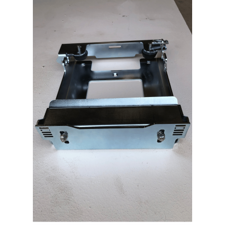 Smedebakken Universal Holder Til Jordloppe