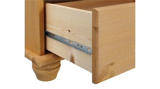 Kommode FOTINA mit 5 Schubladen aus Kiefer in gebeizt geölt