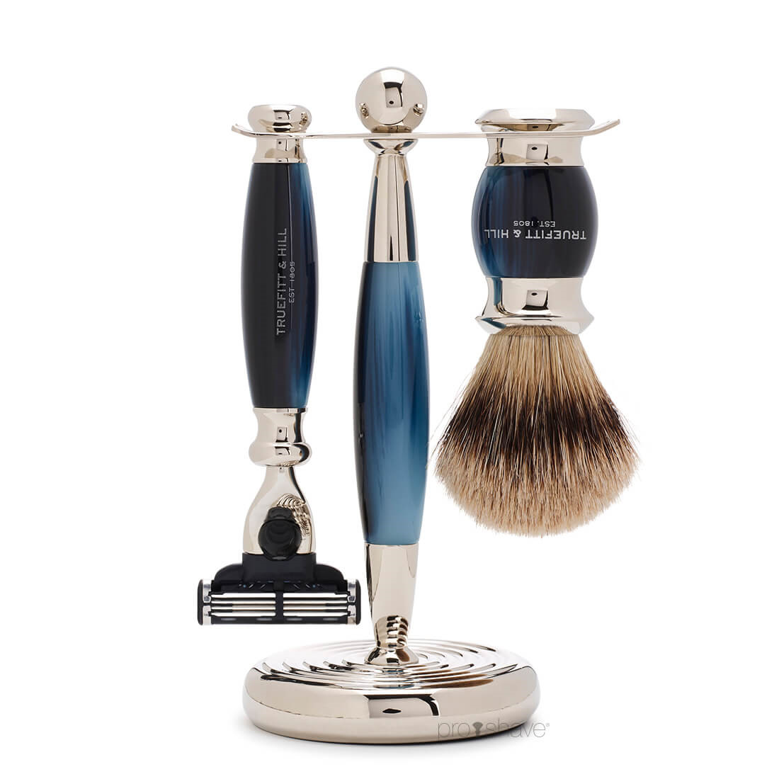 Se Truefitt & Hill Barbersæt med Mach3 Skraber, Grævlingebørste og holder, Edwardian, Faux Blue Opal hos Proshave