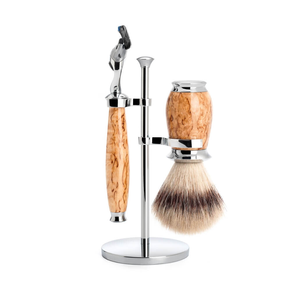 Mühle Barbersæt med Fusion Skraber, Silvertip Fibre® Barberkost og Holder, Purist, Karelian Burl Birk